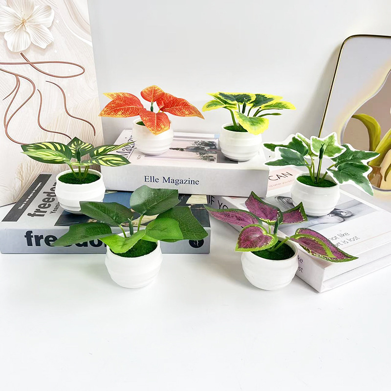 Plant Pot Small Desk - Plantes vertes artificielles en petits pots