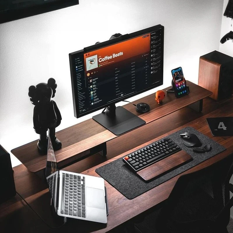 Support de moniteur en noyer m - Desk Setup Workspace avis et prix